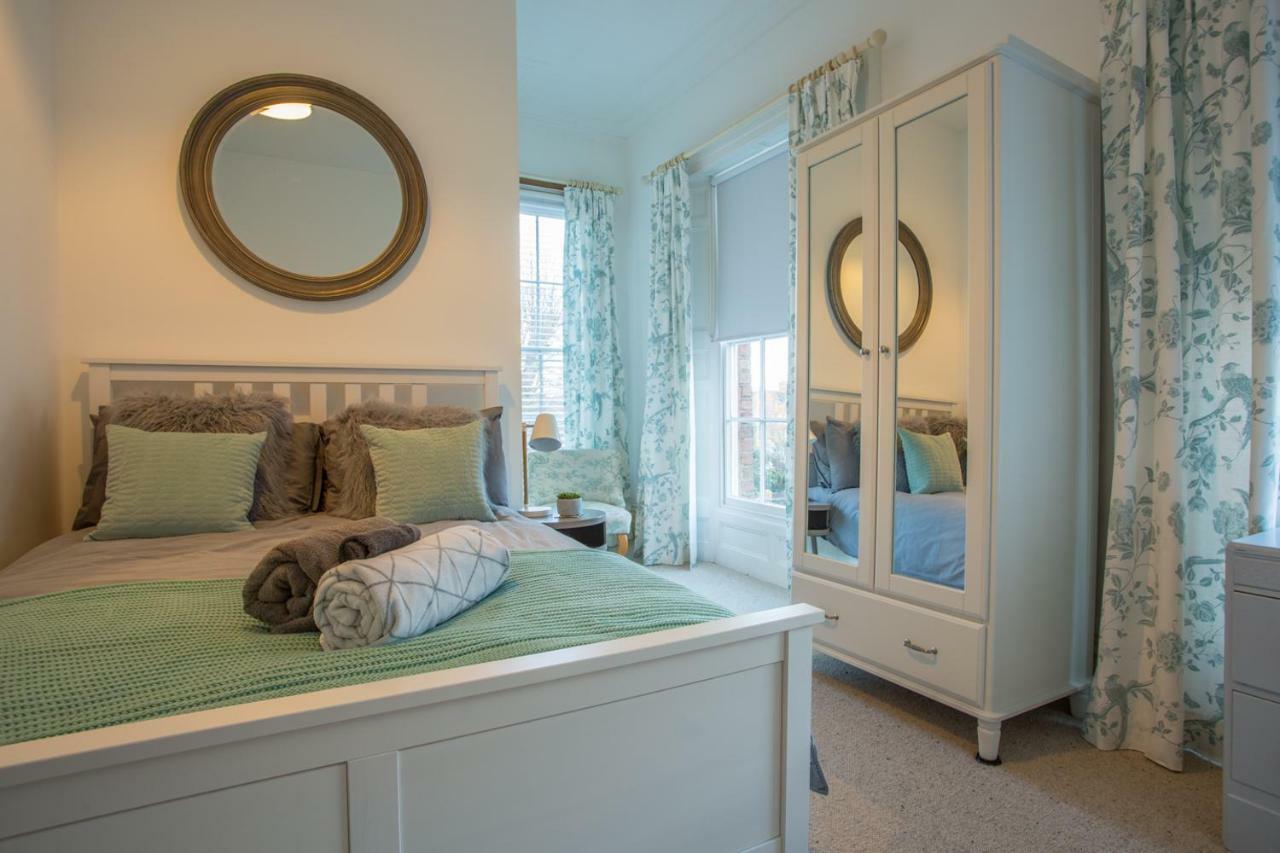 Stylish Apartment Close To Gloucester Quays & Docks Εξωτερικό φωτογραφία