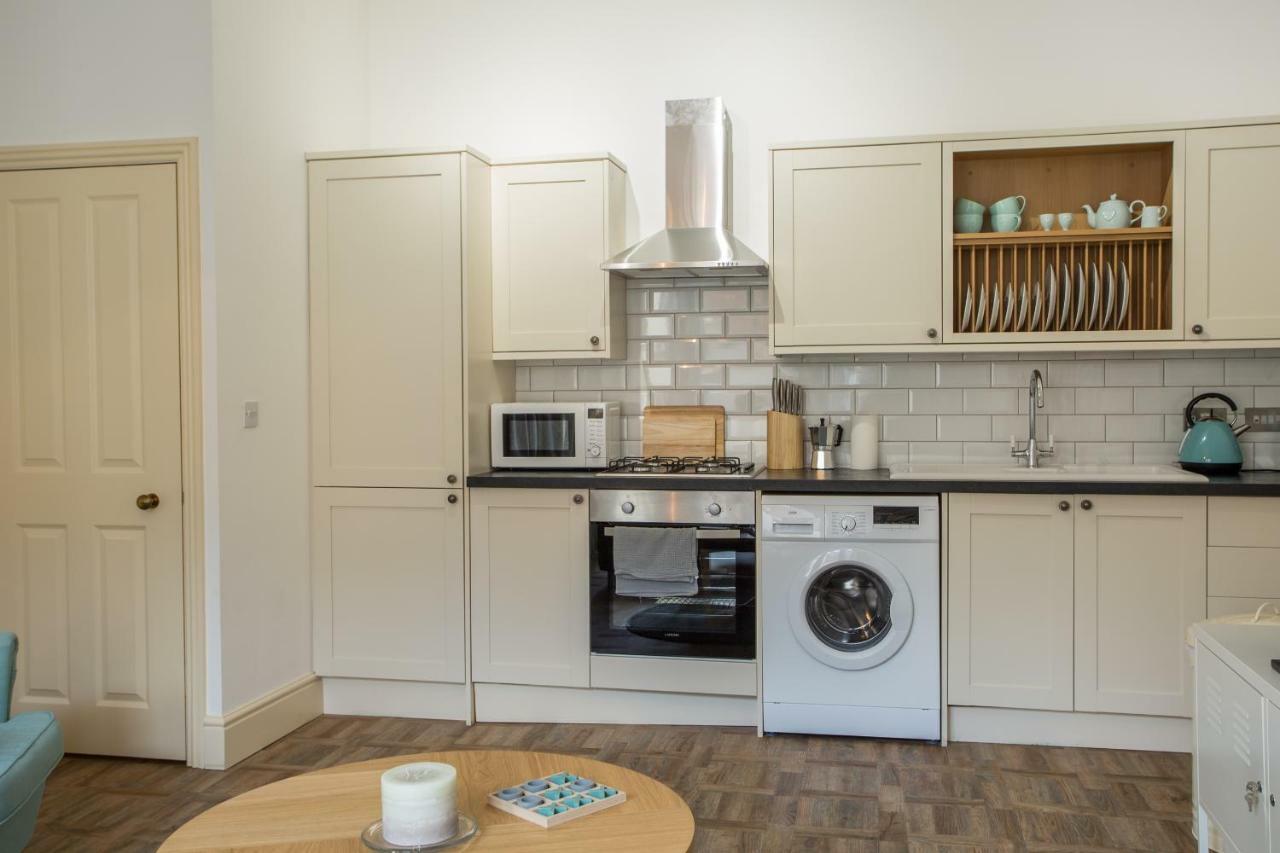 Stylish Apartment Close To Gloucester Quays & Docks Εξωτερικό φωτογραφία