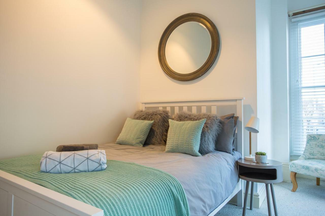 Stylish Apartment Close To Gloucester Quays & Docks Εξωτερικό φωτογραφία